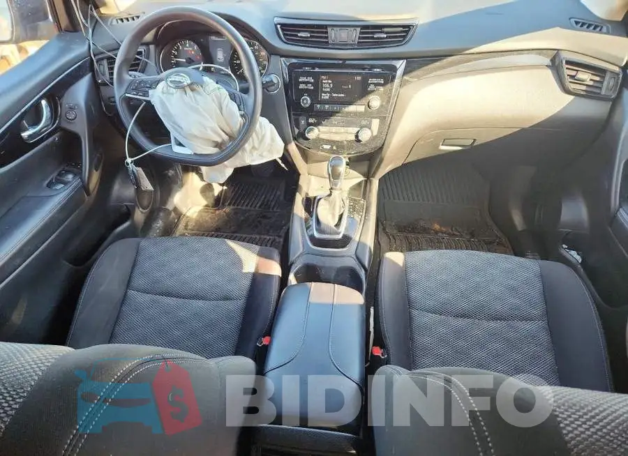 JN1BJ1CRXHW105209 Photo# 8