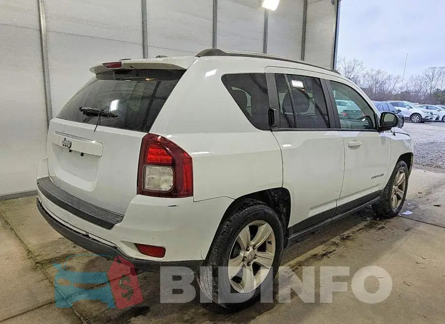 1C4NJCBA2HD148049 Photo# 3