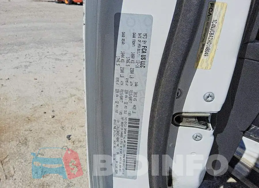 1C4NJCBA2HD148049 Photo# 13