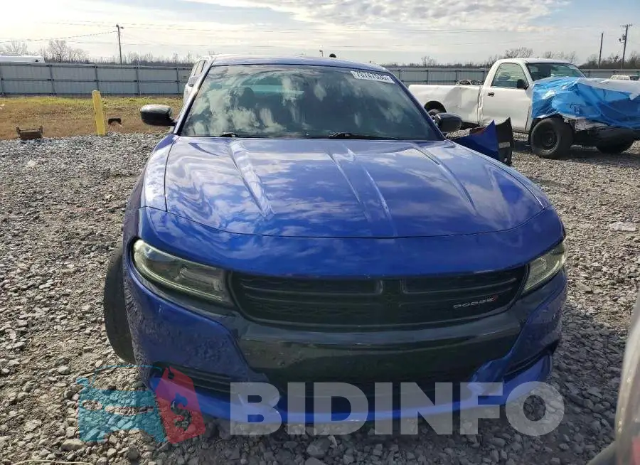 2C3CDXBG2KH581847 Photo# 5