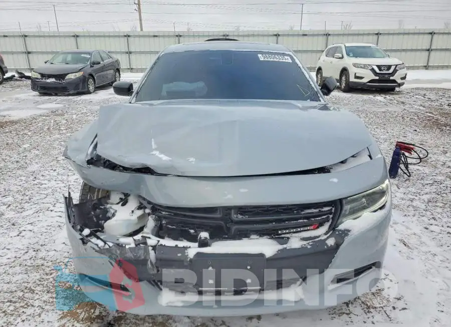2C3CDXBG5MH678639 Photo# 5