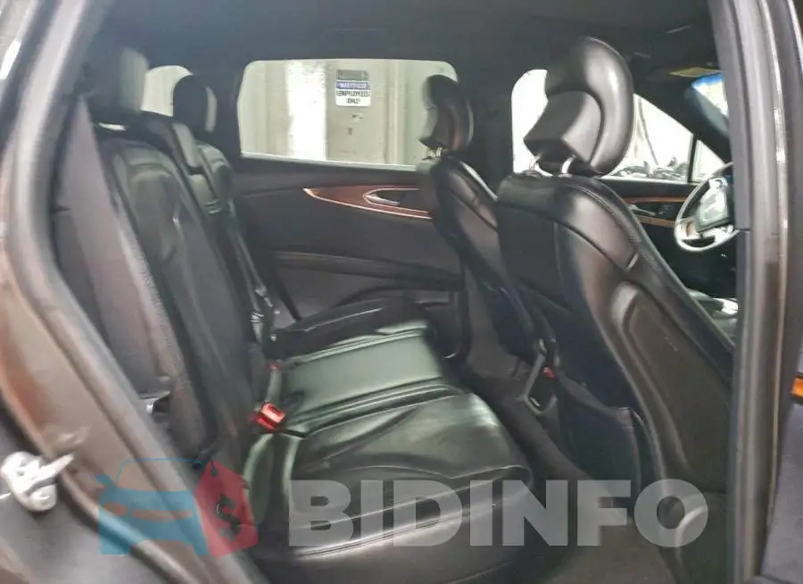 2LMPJ8LP9KBL46925 Photo# 10