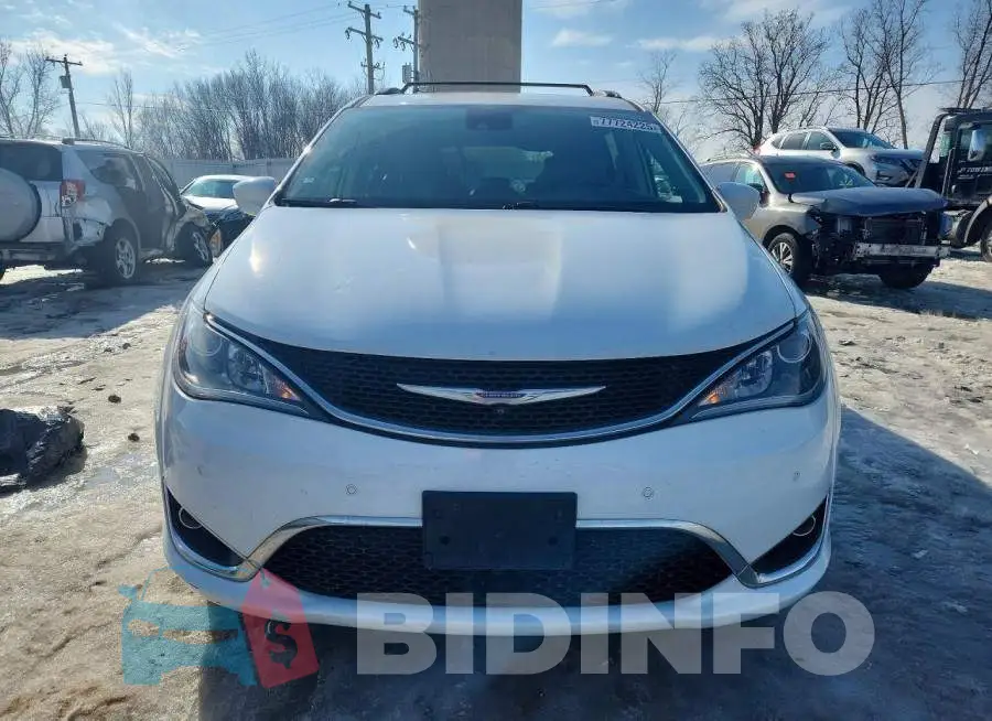 2C4RC1EG7HR514410 Photo# 5