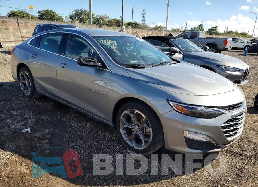 1G1ZD5ST6PF171108 Photo# 4