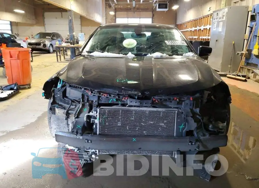 2G1105S32J9176198 Photo# 5