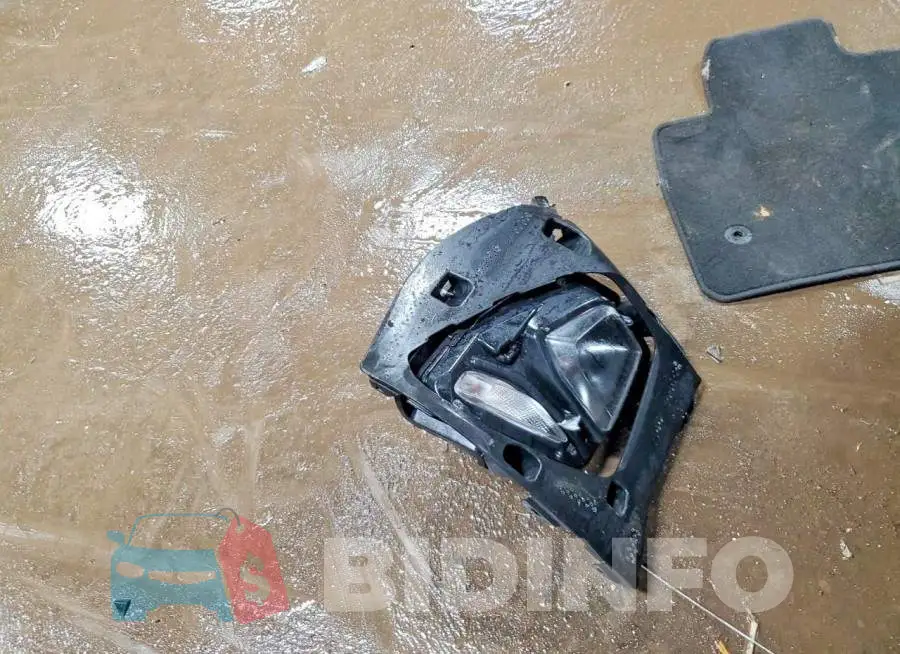 3GNKBHRS6LS642782 Photo# 12