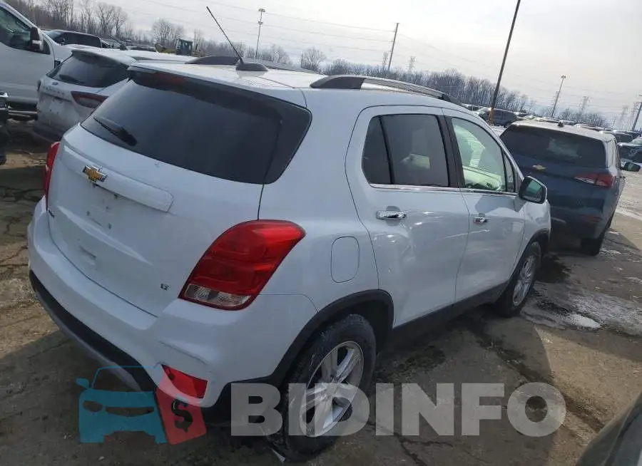 KL7CJLSB5JB658751 Photo# 3