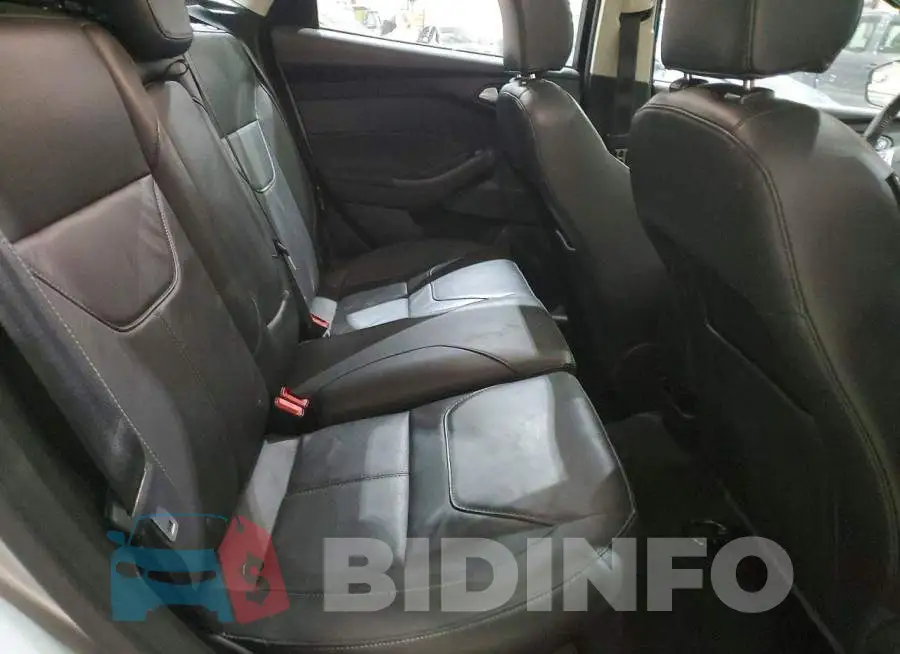 1FADP3N27JL232853 Photo# 10