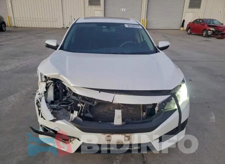 19XFC2F77HE009556 Photo# 5