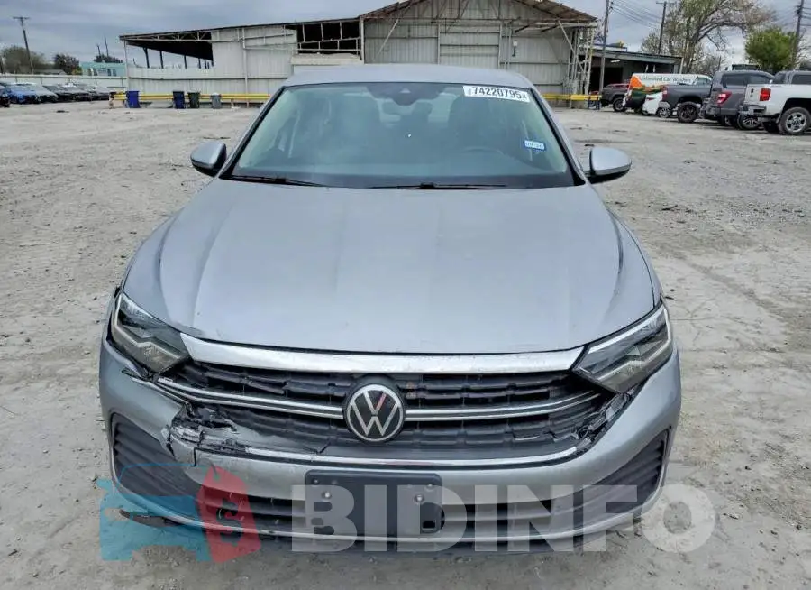 3VW5M7BU4RM079800 Photo# 5