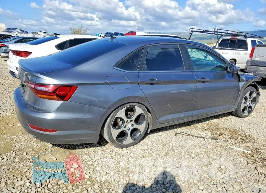 3VWCB7BU4KM133972 Photo# 3