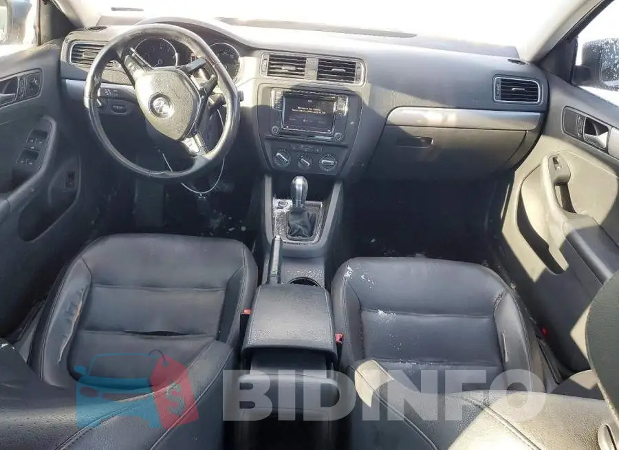 3VWDB7AJ3HM328417 Photo# 8