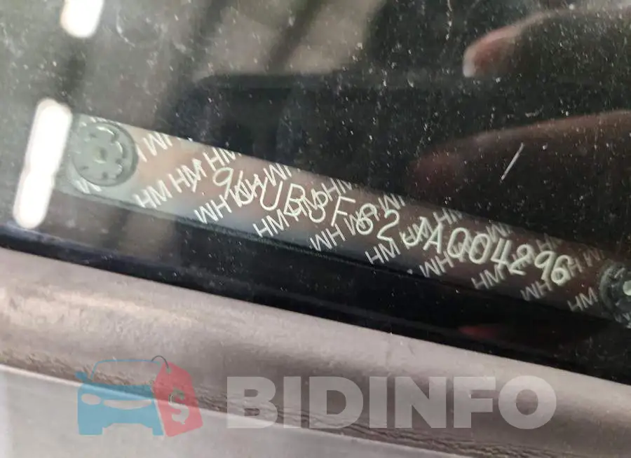 19UUB2F36JA006147 Photo# 13