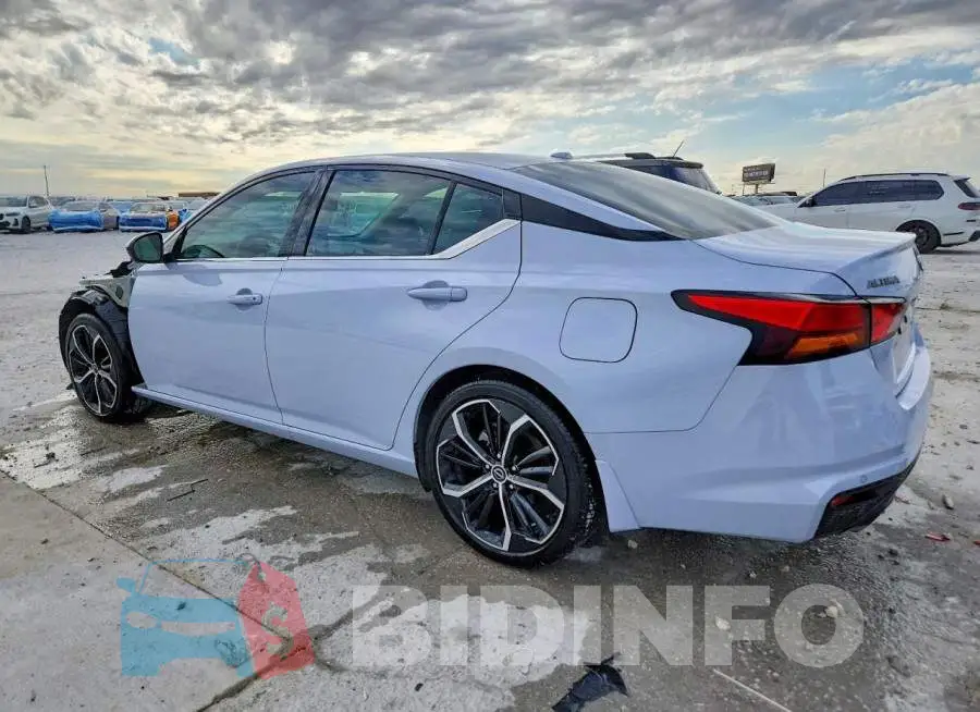 1N4BL4CV5SN350203 Photo# 2