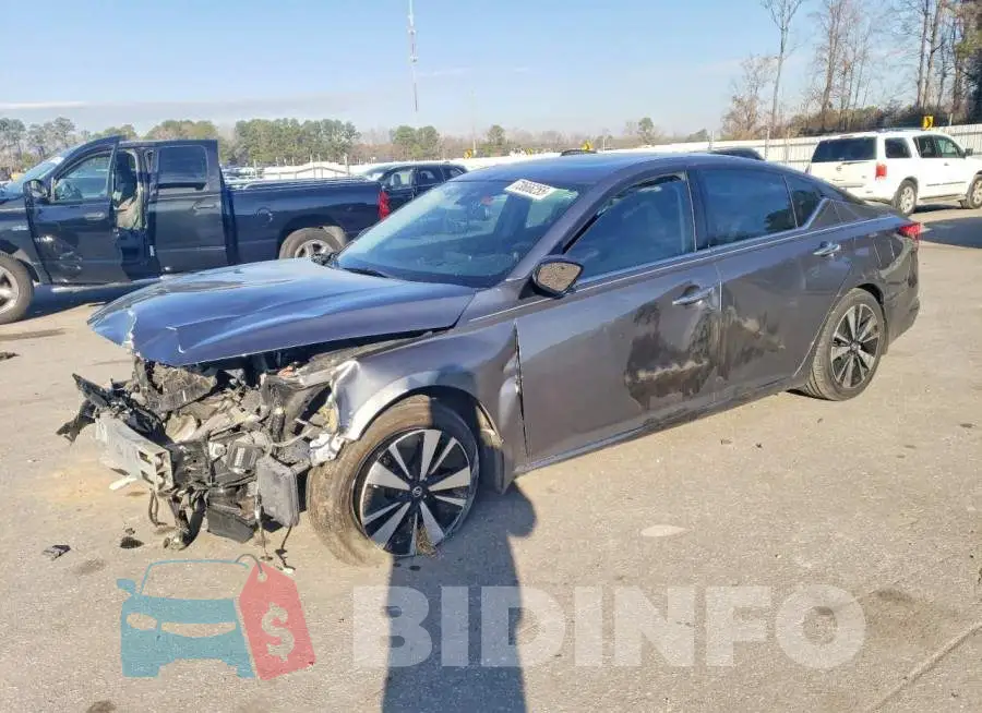 1N4BL4DV4KC134076 Photo# 1