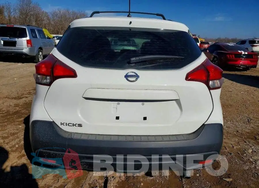 3N1CP5CU4JL508502 Photo# 6
