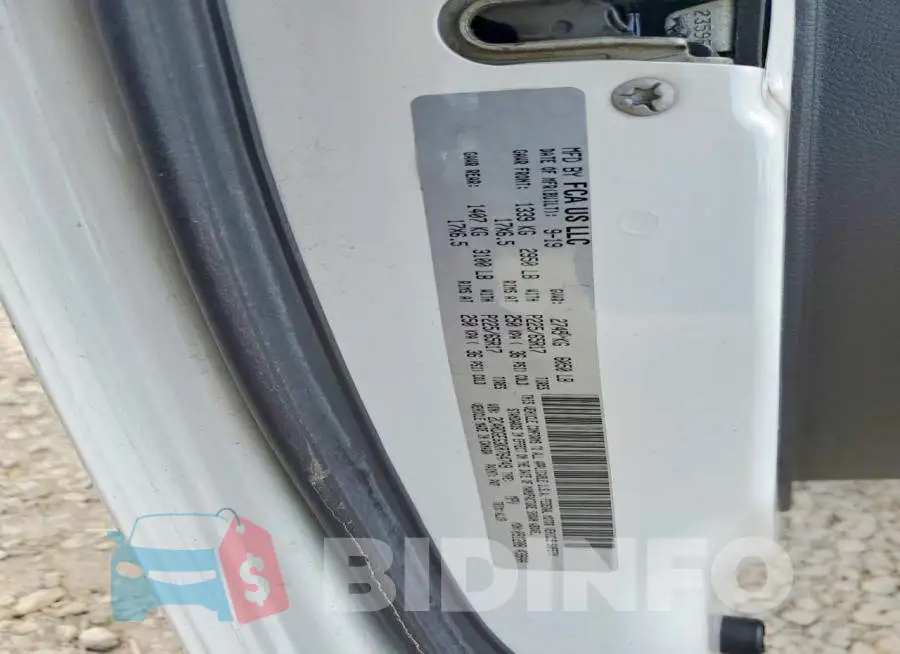 2C4RDGEG3KR764749 Photo# 13