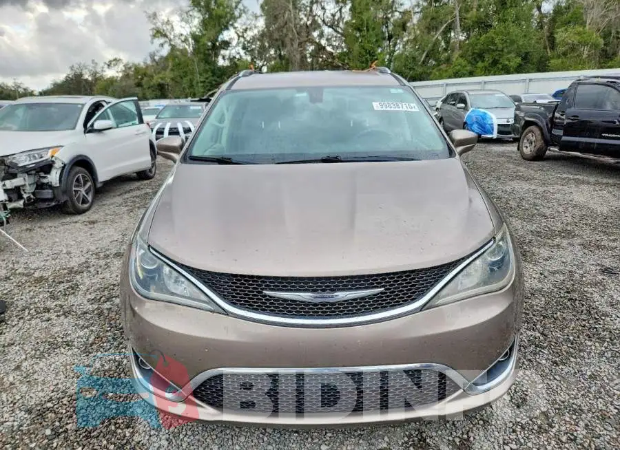 2C4RC1EG2HR536928 Photo# 5