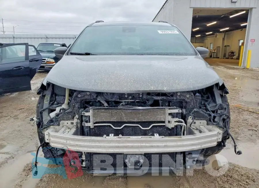 2C4RC1EG3LR240583 Photo# 5