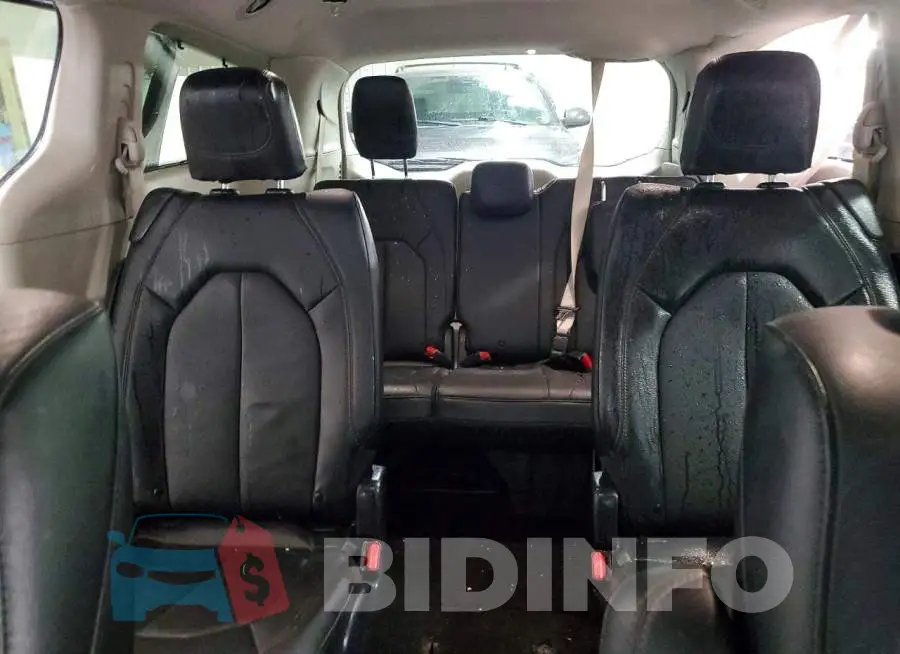 2C4RC1EG6LR127159 Photo# 10