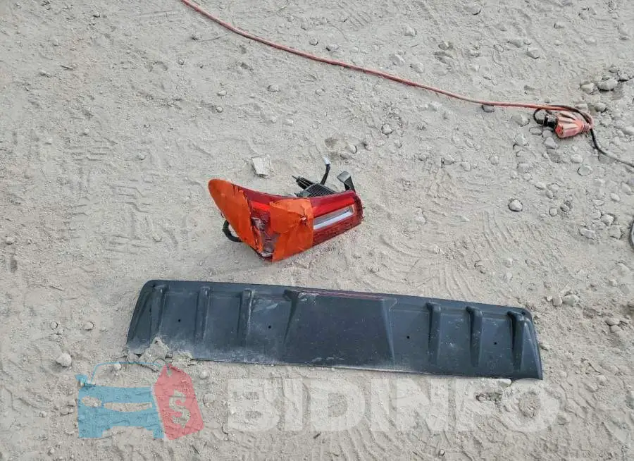 1G1ZB5ST9HF104834 Photo# 12