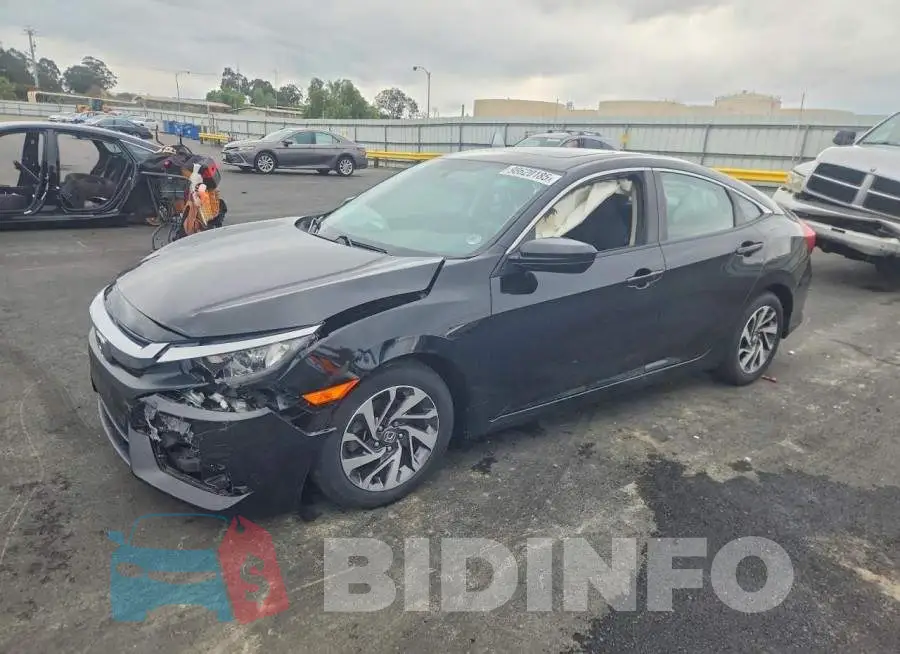 19XFC2F70HE070196 Photo# 1