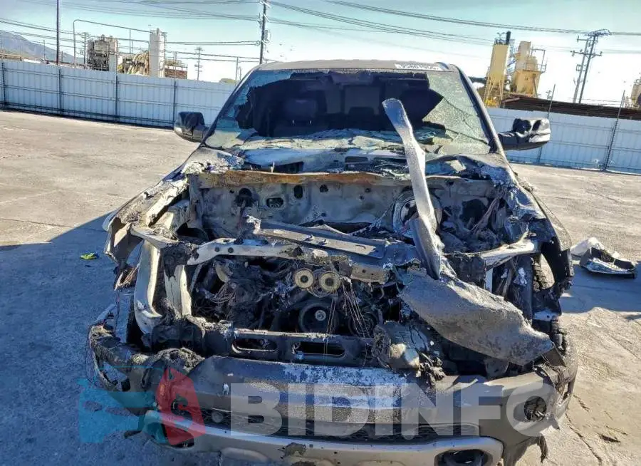 1C6SRFLTXNN388847 Photo# 5