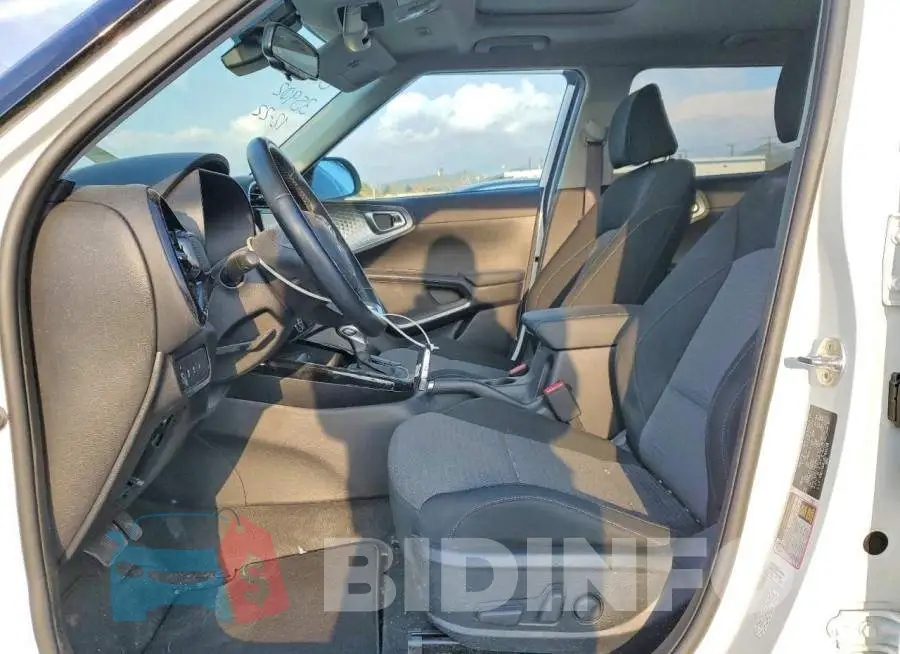 KNDJ33AU3S7930208 Photo# 7