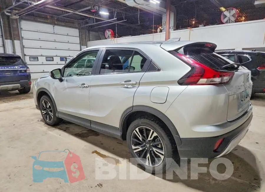 JA4ATWAA9RZ042742 Photo# 2