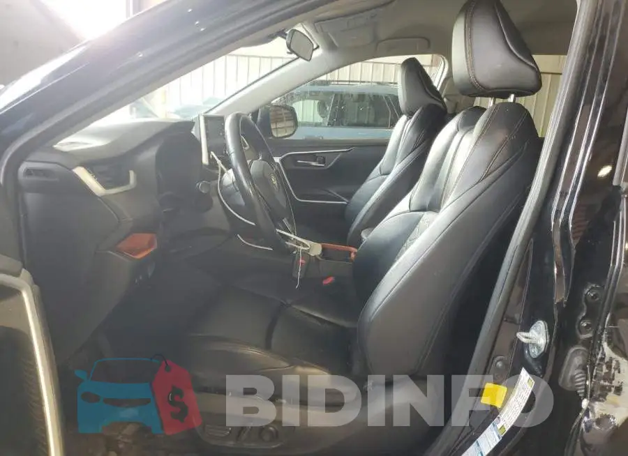 2T3J1RFV6MW140211 Photo# 7