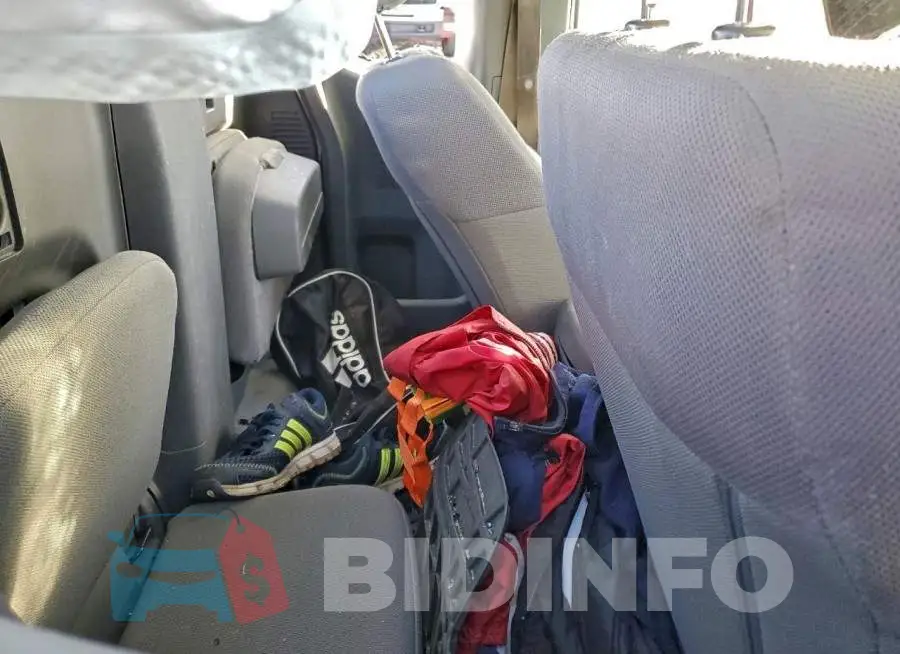 1N6BD0CT3JN759536 Photo# 10