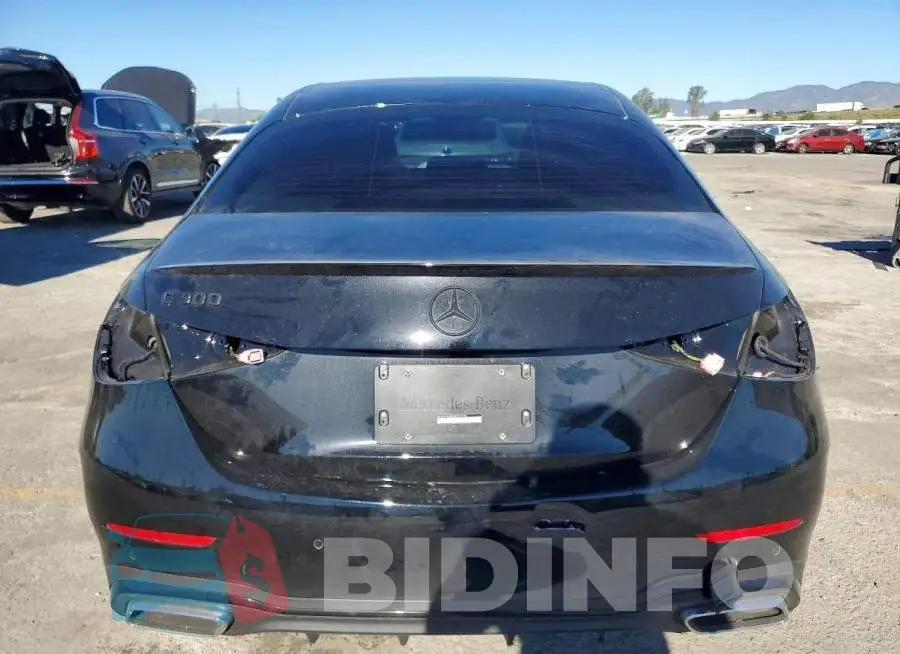 W1KAF4GB6SR257945 Photo# 4