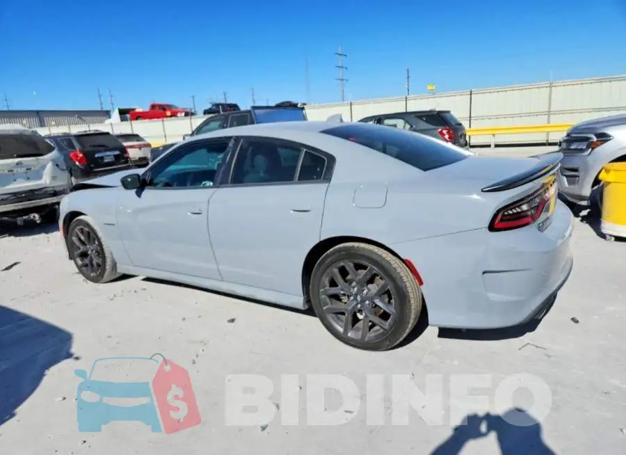 2C3CDXCT8MH675164 Photo# 2