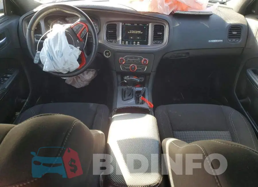 2C3CDXJG1PH675811 Photo# 8