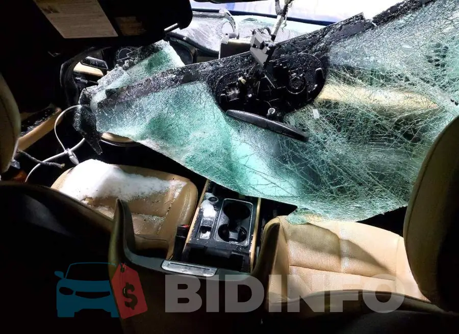5LMCJ2D94LUL28249 Photo# 8