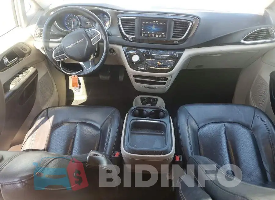 2C4RC1BGXLR140372 Photo# 8