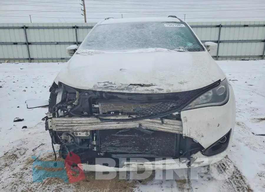 2C4RC3BG5LR290028 Photo# 5