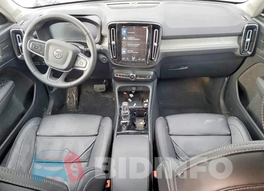 YV4162UL9N2788546 Photo# 8