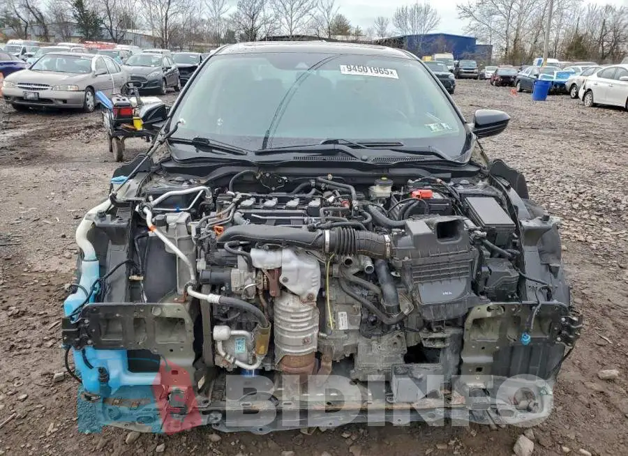 19XFC1F37LE025174 Photo# 5
