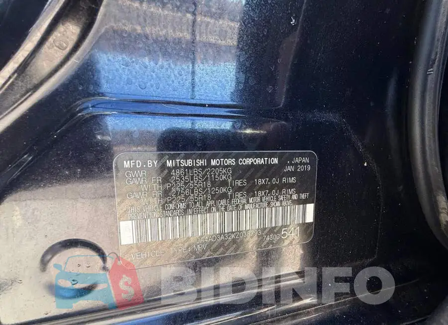 JA4AD3A32KZ038793 Photo# 10