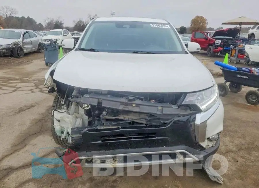 JA4AD3A33LZ046337 Photo# 5