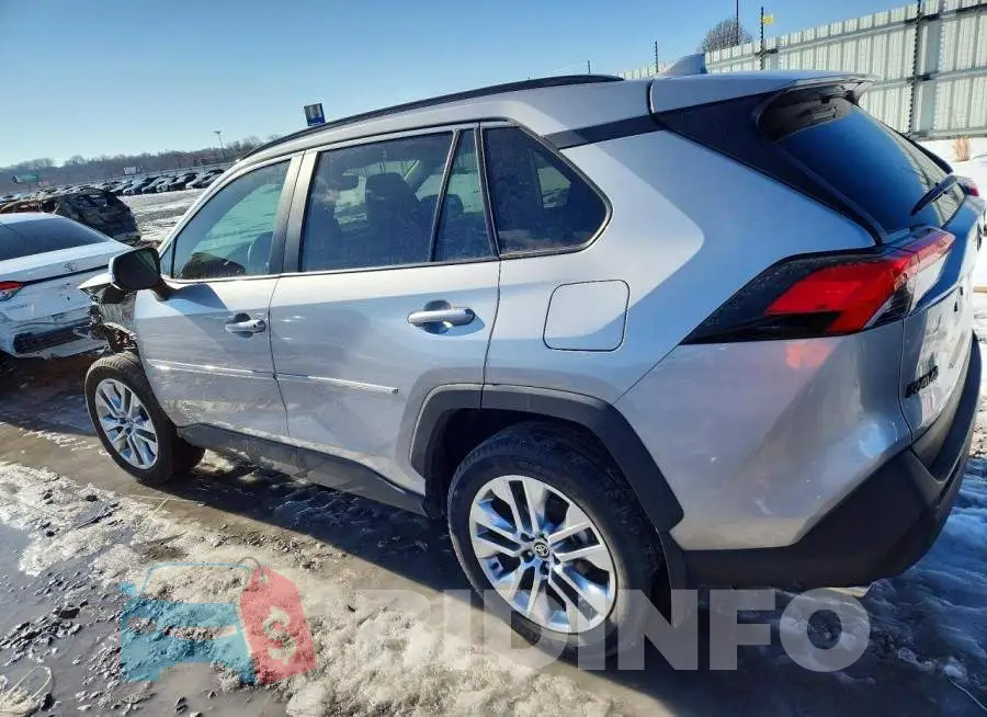 2T3A1RFV8SC493788 Photo# 2