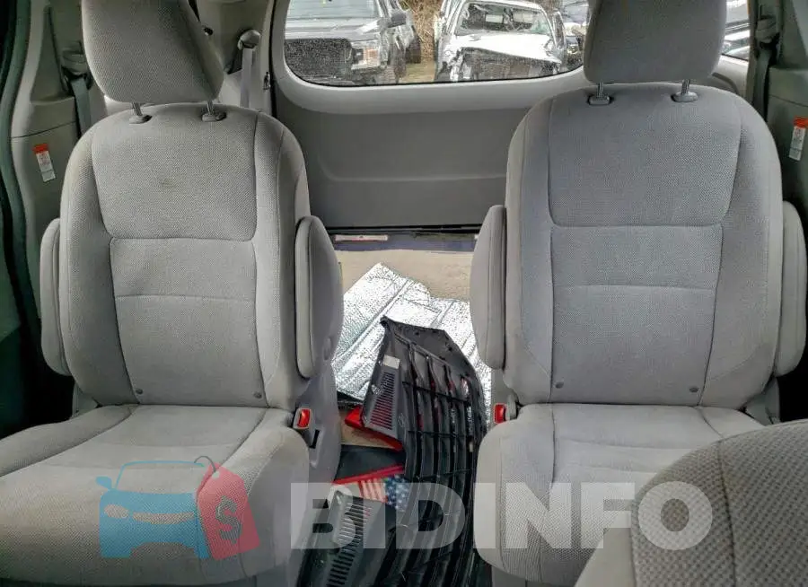 5TDZZ3DC3HS890098 Photo# 10