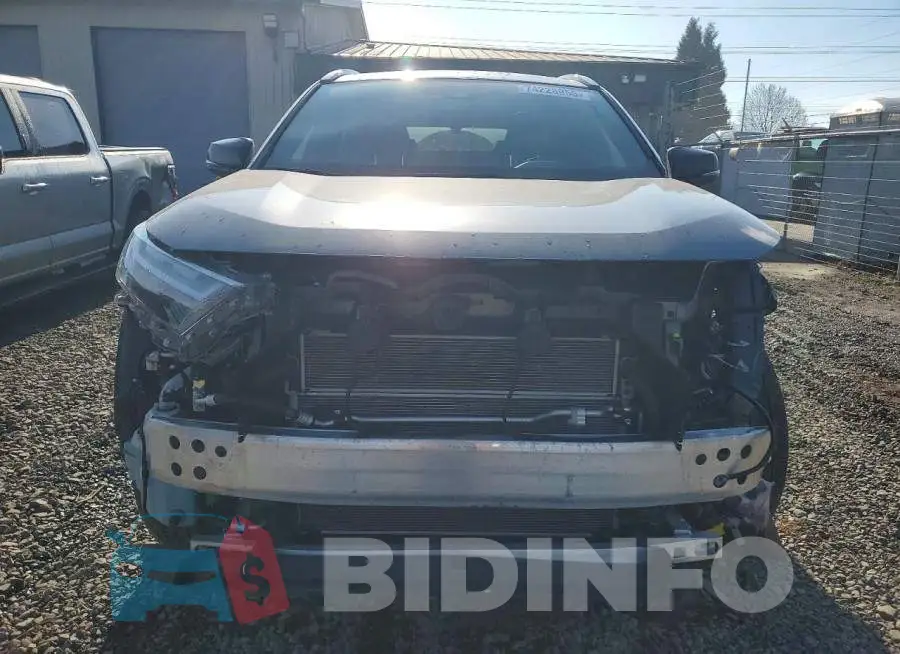 JTMFB3FV6PD156135 Photo# 5