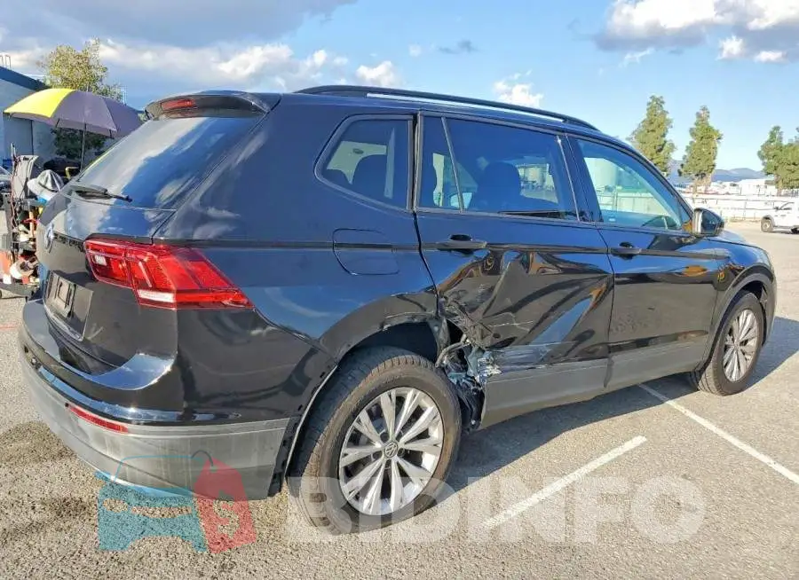 3VV1B7AX8KM013812 Photo# 3
