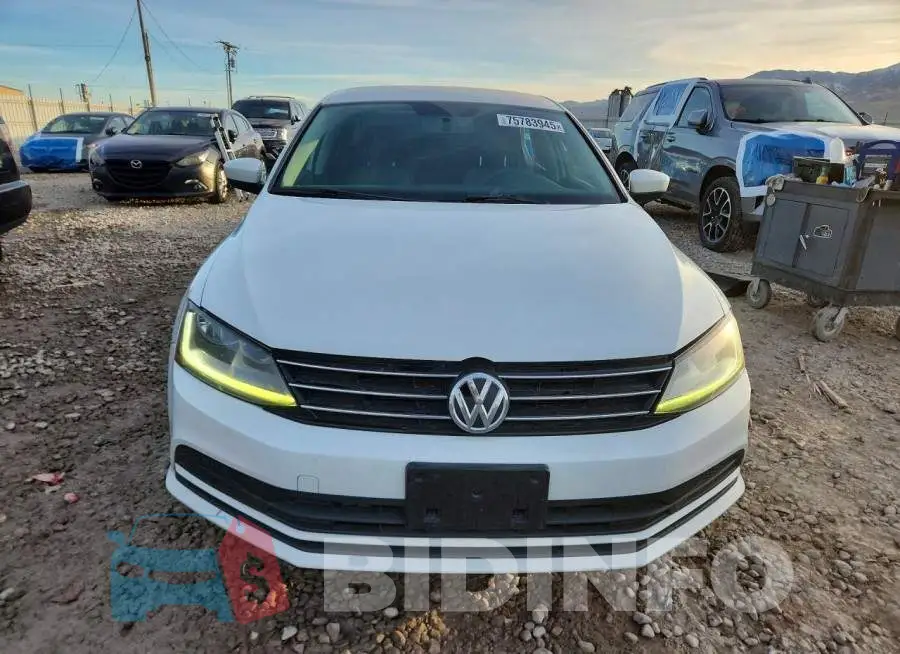 3VW2B7AJ5HM371230 Photo# 5
