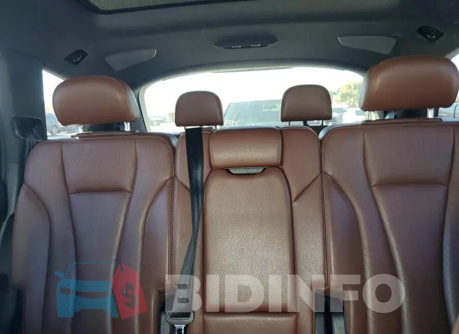 WA1LAAF76KD020134 Photo# 10