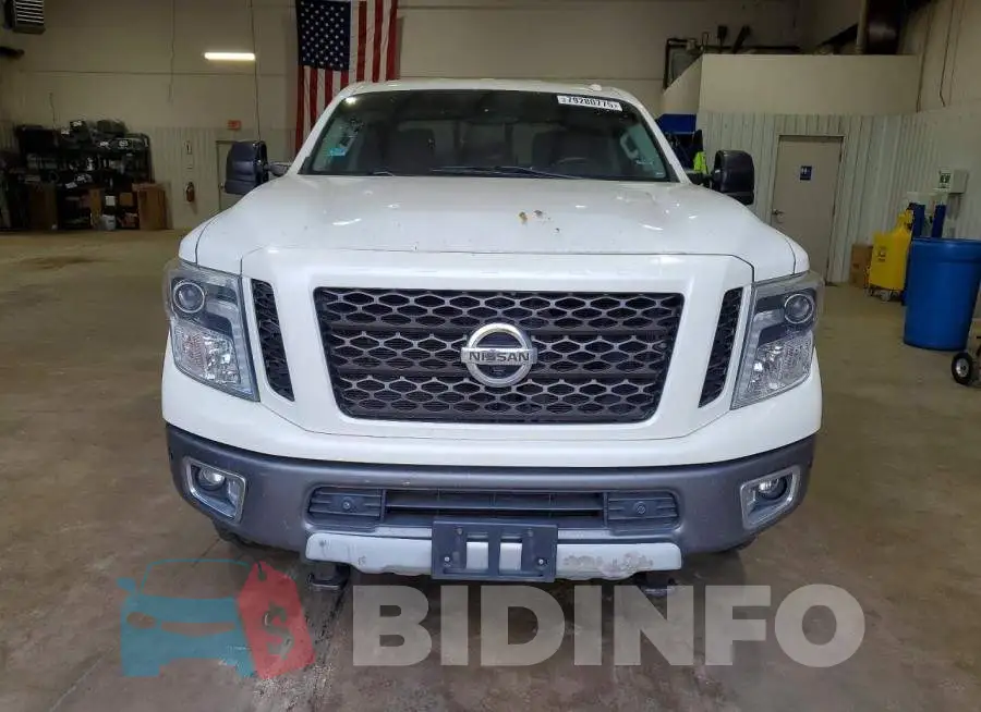 1N6BA1F42JN519462 Photo# 5