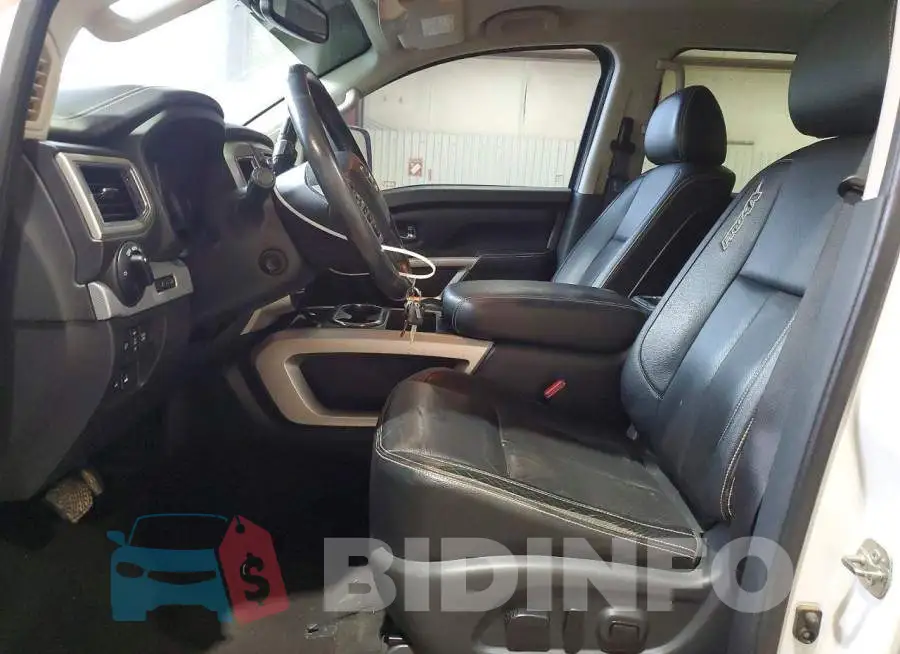 1N6BA1F42JN519462 Photo# 7