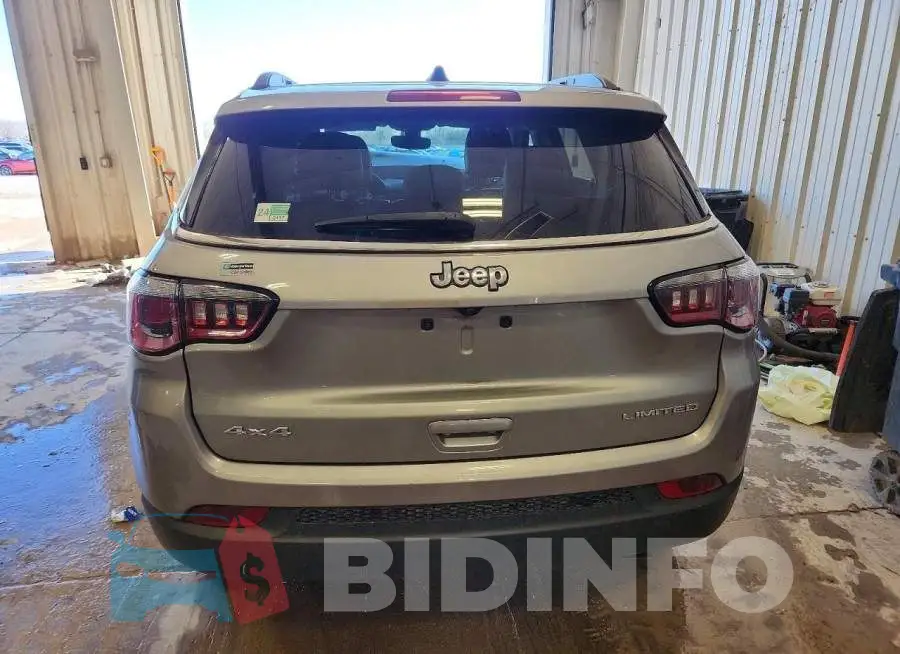 3C4NJDCB6LT215543 Photo# 6